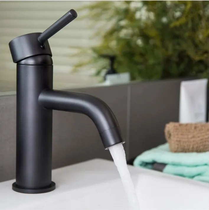 Umývadlová batéria MAXMAX Rea LUNGO - nízka - čierna