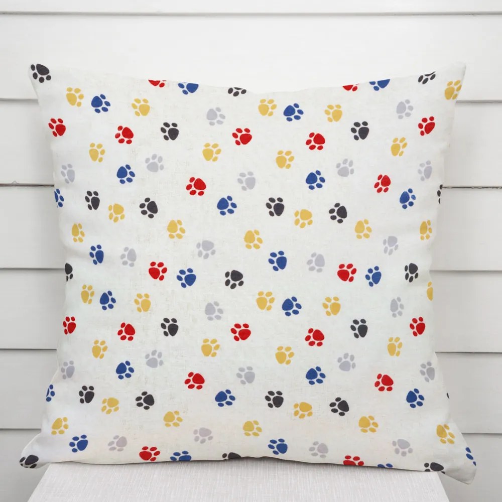 Biante Detská dekoračná obliečka na vankúš Leona LN-012 Farebné labky na krémovom 70 x 90 cm