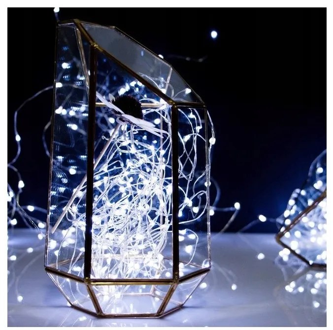 Vianočná svetelná reťaz 50 LED, studená biela