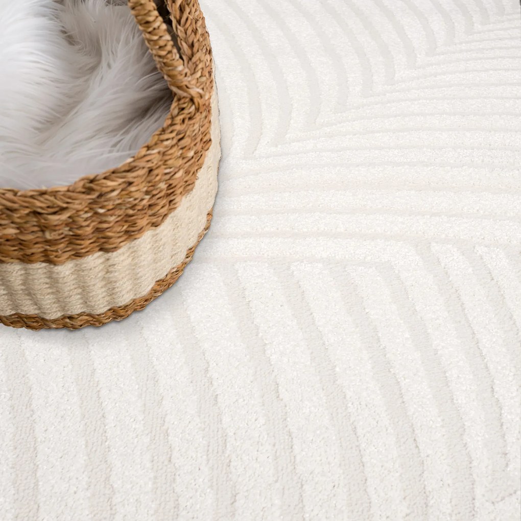 Dekorstudio Okrúhly jednofarebný koberec FANCY 648 -  smotanovo biely Priemer koberca: 160cm
