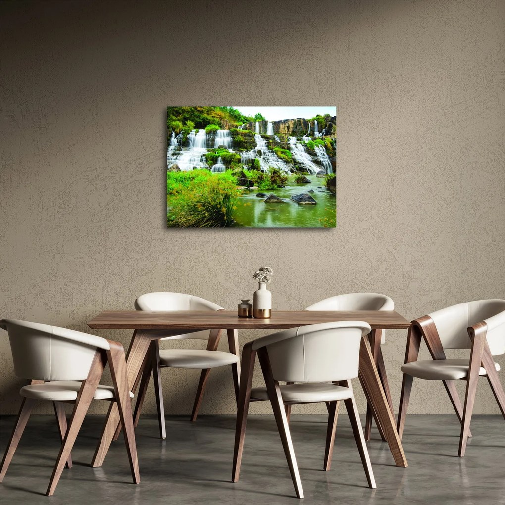Obraz - vodopády so zeleňou (70x50 cm)