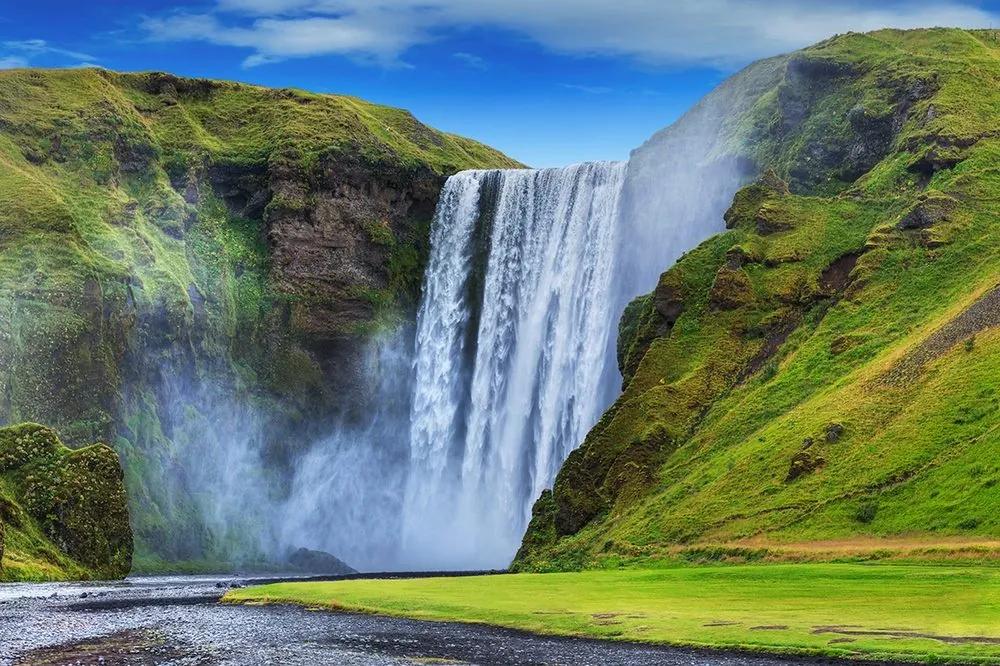 Fototapeta ikonický vodopád na Islande - 375x250