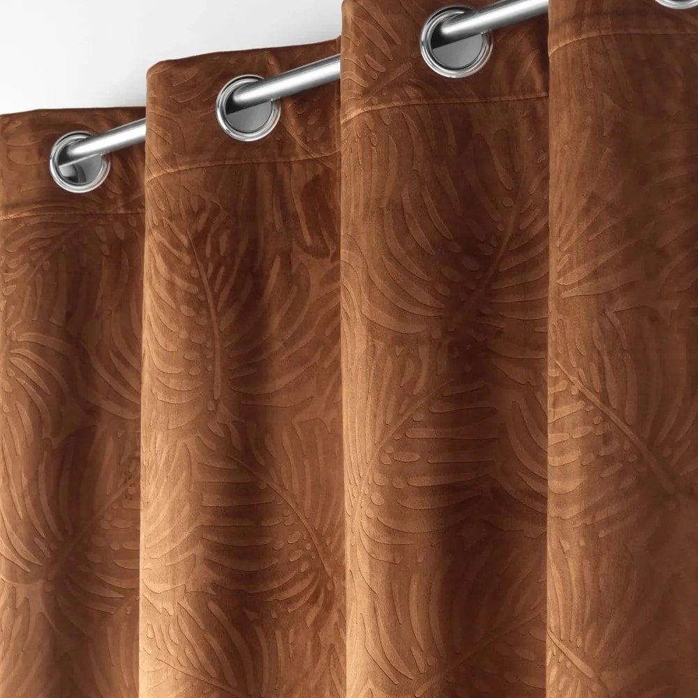 Hnedý zamatový záves 140x240 cm Analia – douceur d'intérieur