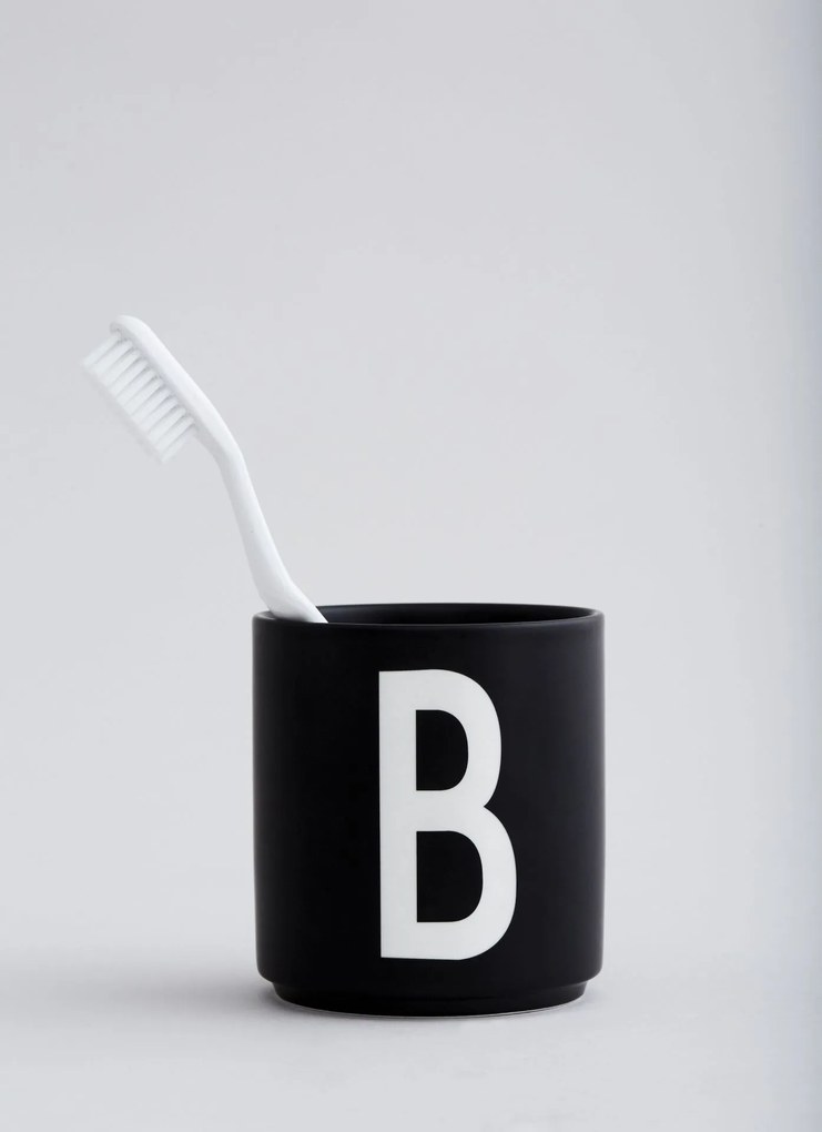 DESIGN LETTERS Porcelánový hrnček/dózička Letters Black 300 ml C