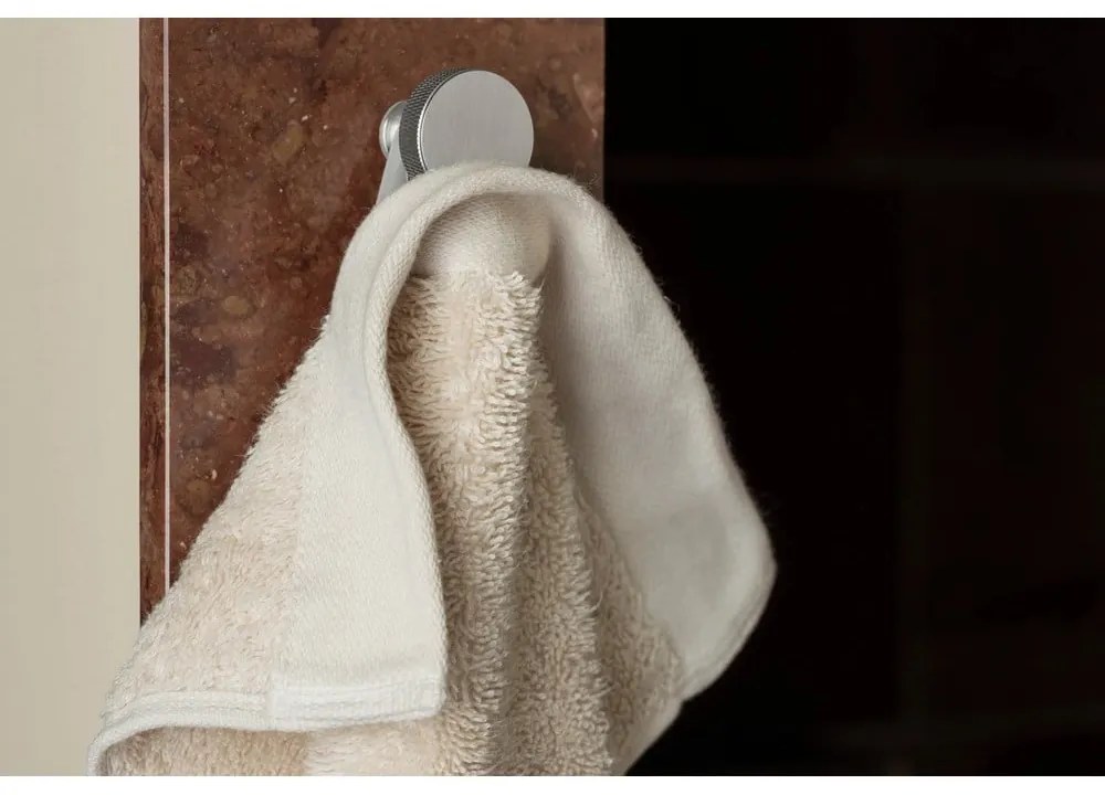 Nástenné kovové háčiky v súprave v mosadznej farbe 2 ks Rof – Blomus