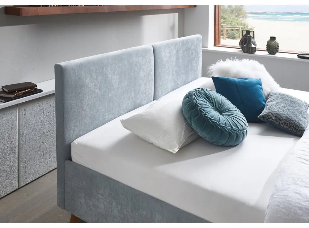 Svetlomodrá čalúnená dvojlôžková posteľ s roštom 180x200 cm Piano – Meise Möbel