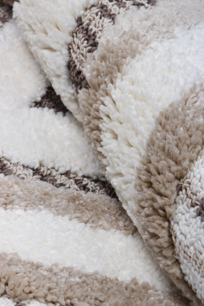 Koberec London 8761 CREAM (Antik) rozmery koberec: 80x150 cm