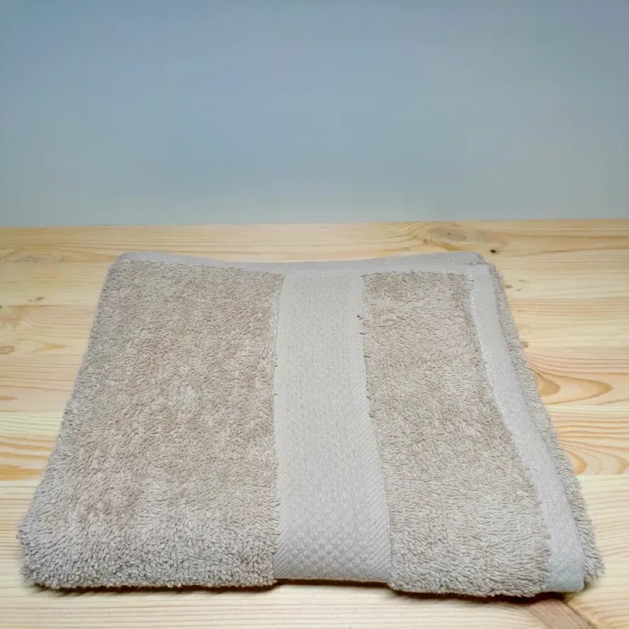 Bavlnený uterák svetlo-hnedá 90x50cm