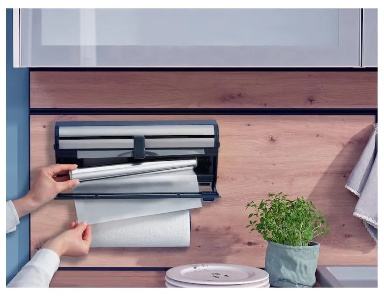 Nástenný kovový držiak na fólie a papierové utierky v striebornej farbe Parat Royal – LEIFHEIT