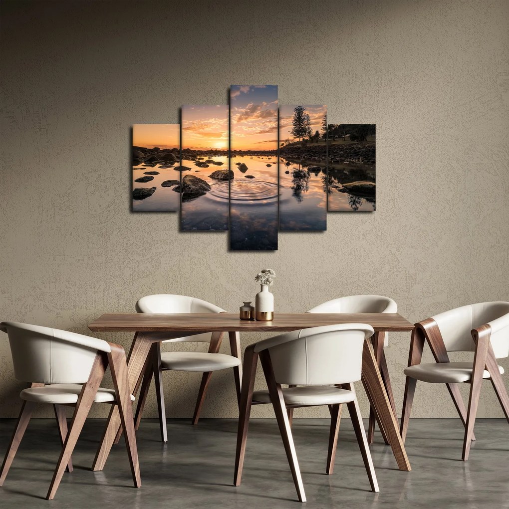 Obraz vodnej hladiny pri západe slnka (150x105 cm)