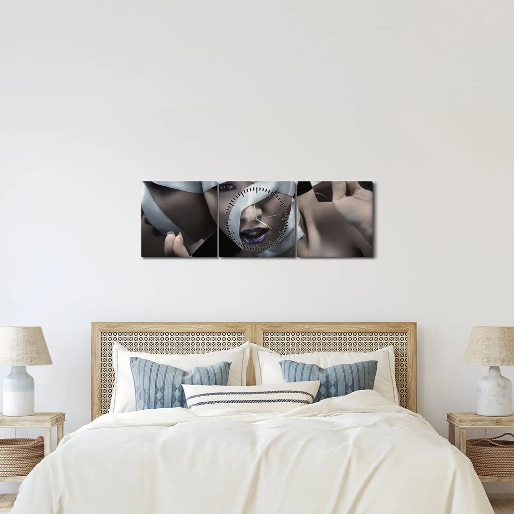 Obraz ženy so stuhou (s hodinami) (90x30 cm)