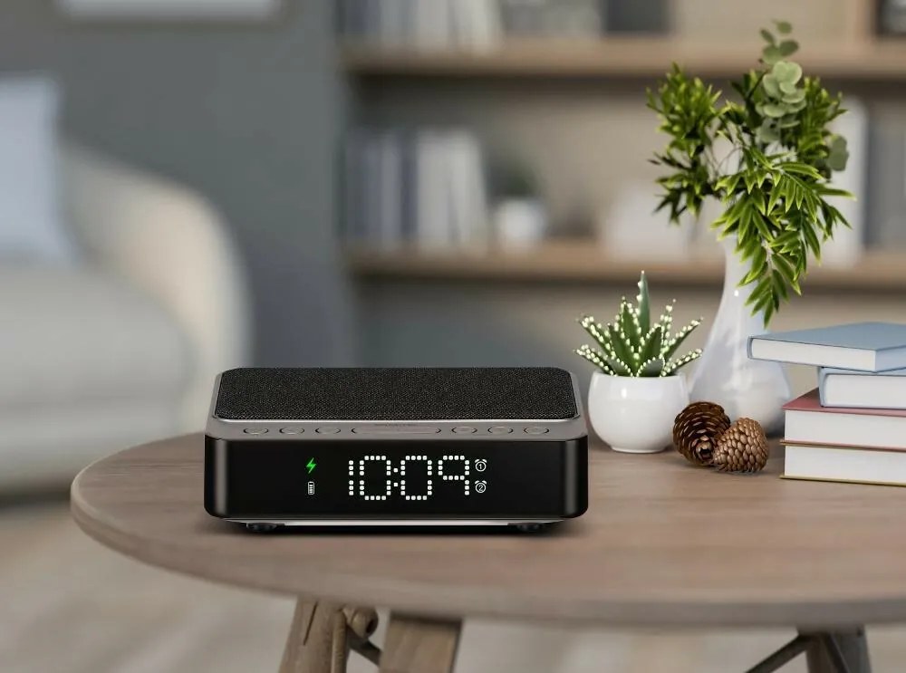 Sencor Digitálny rádiobudík s bezdrôtovou nabíjačkou