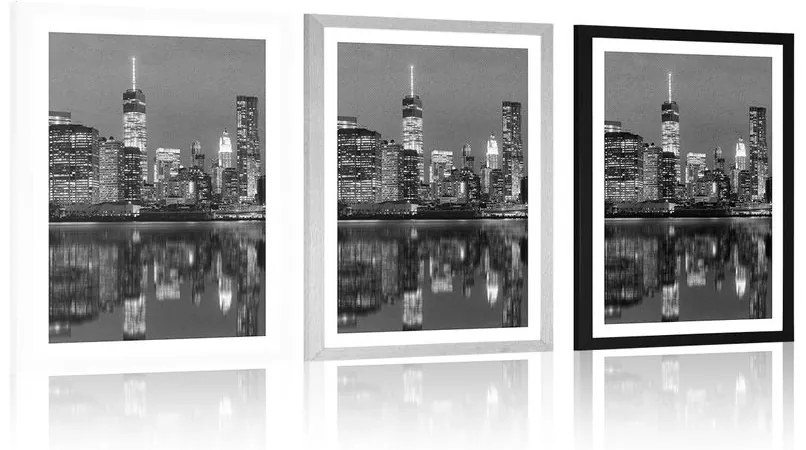 Plagát s paspartou odraz Manhattanu vo vode v čiernobielom prevedení - 30x45 silver