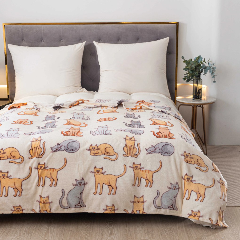 Mikroplyšová deka COLORED CATS krémová Rozmer: 160 x 200 cm