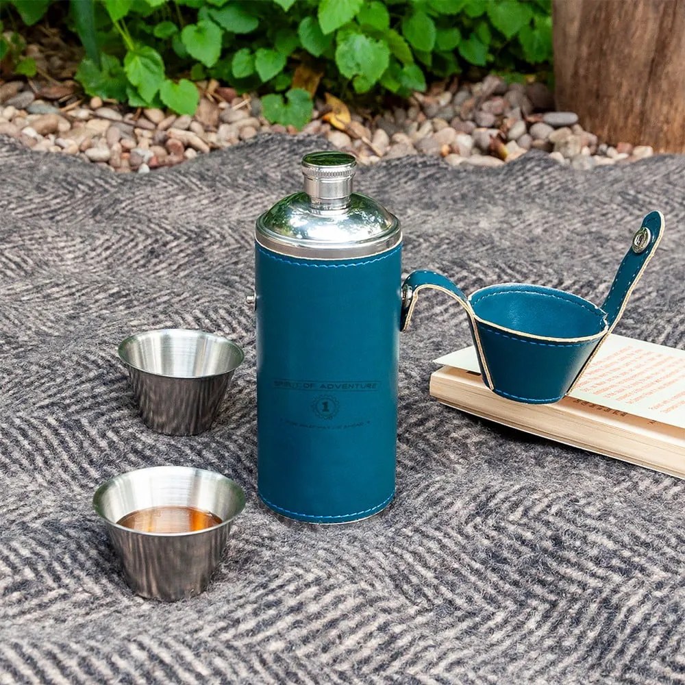 Tmavomodrá súprava ploskačky a štamperlíkov 3 ks z nehrdzavejúcej ocele 220 ml Spirit of Adventure – Rex London