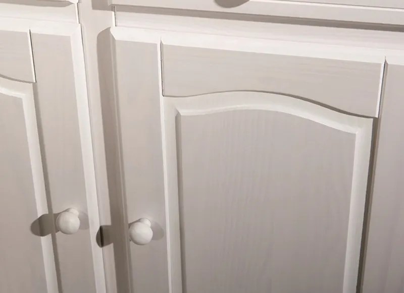 Komoda In-Livio, bielená borovica