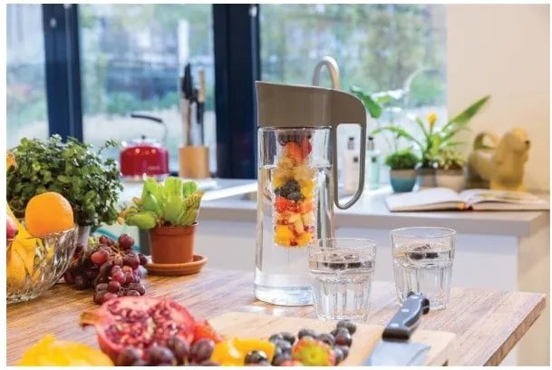 Džbán so sitkom na ovocie XD Design, 2 l