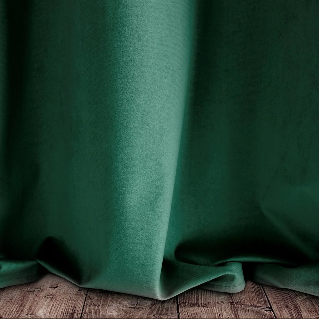 ZATEMŇOVACÍ ZÁVES NA KRÚŽKOCH PIERRE 140X250 CM TMAVOZELENÁ