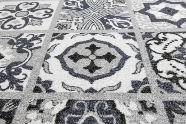 Protišmykový koberec PATCHWORK 19 New sivý