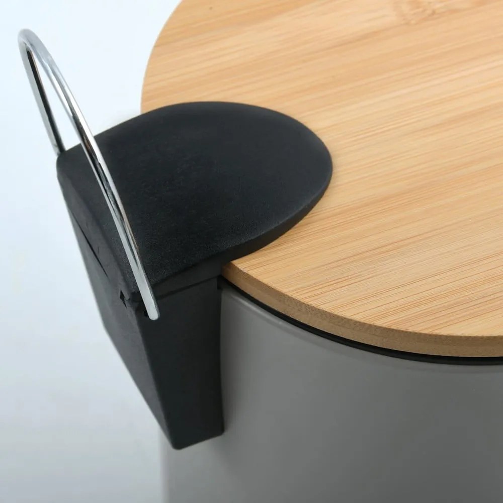 Taupe nášľapný oceľový odpadkový kôš 3 l Adonis – Spirella