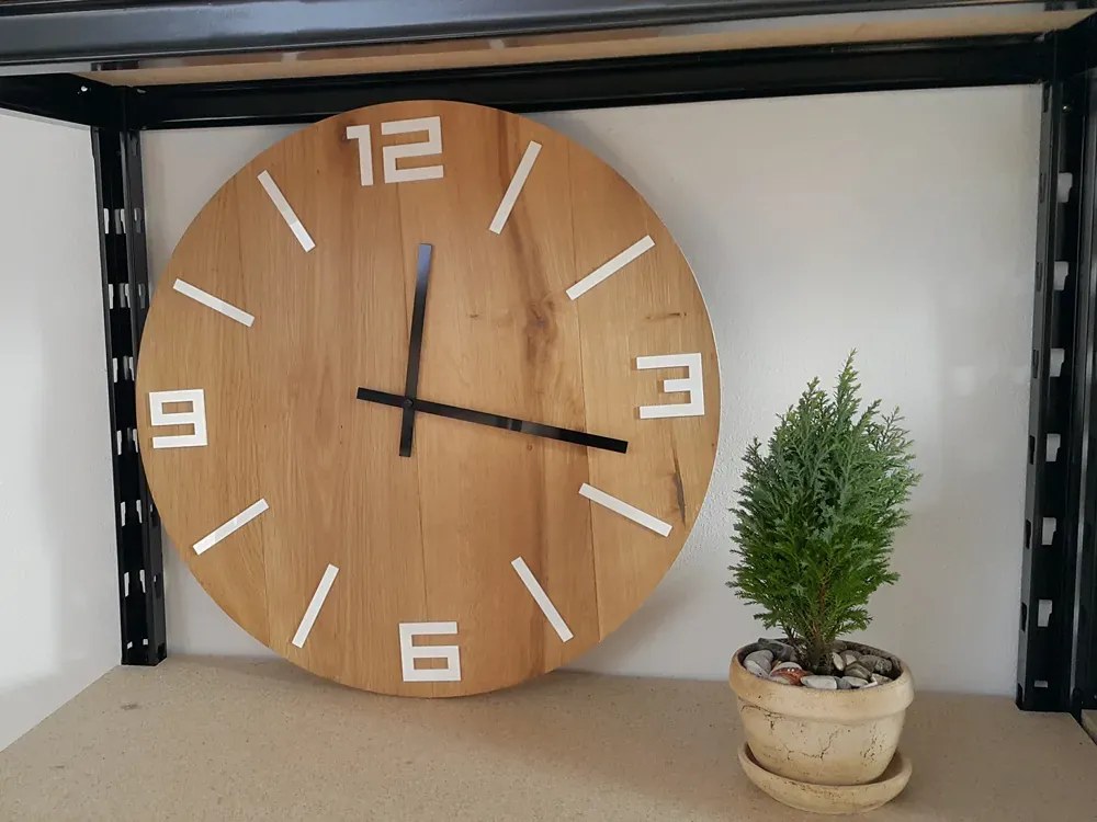 Drevené nástenné hodiny Arabské 50 cm hnedé/biele