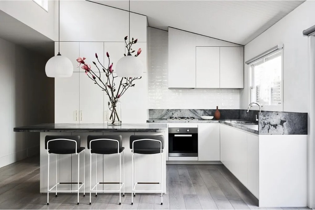 Závesné svietidlo Riffle 5, 1x biele sklenené tienidlo, b