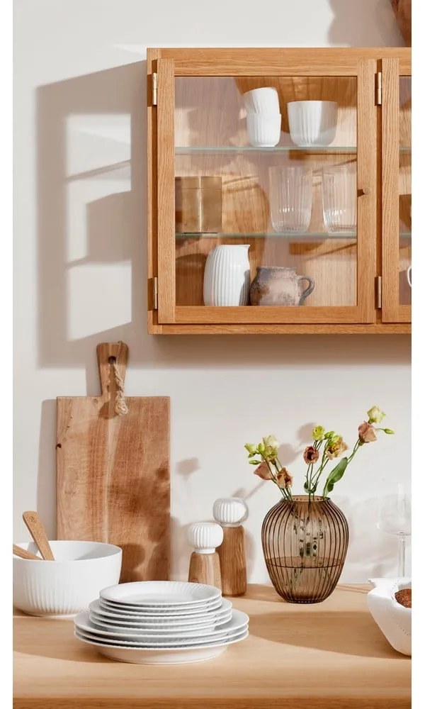 Mlynček z dubového dreva na korenie s bielym detailom z porcelánu Kähler Design Hammershoi, výška 17,5 cm
