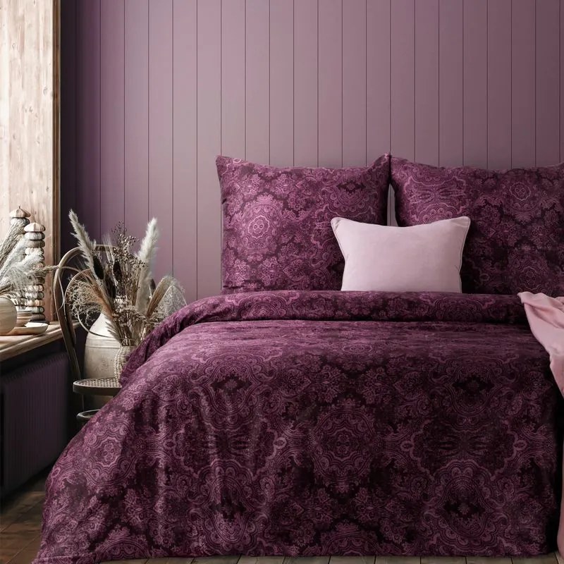 EUROFIRANY Bavlnená mako-saténová posteľná súprava s potlačou 220 cm x 200 cm fialová makosatén 100% bavlna Rozmery textílií: 220 X 200 cm, 2 ks. 70 X 80 cm