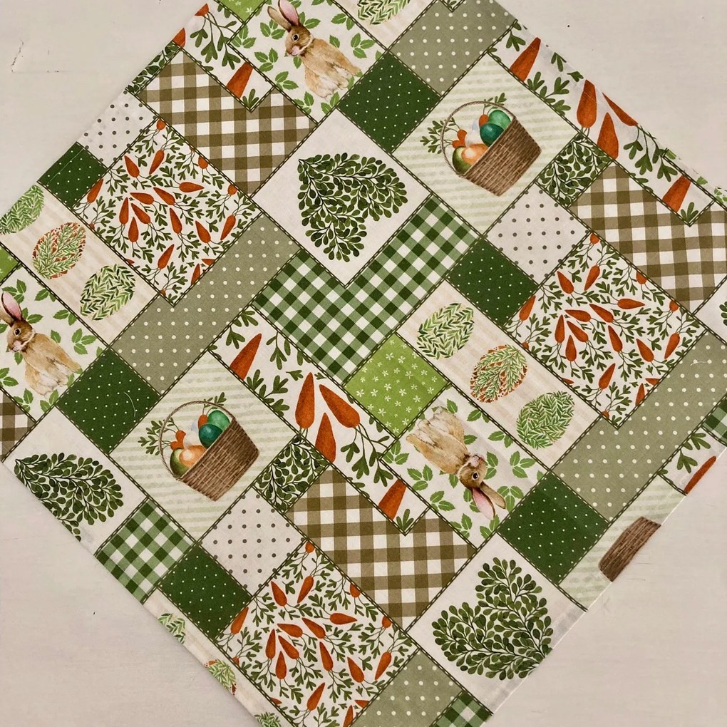 Stredový obrus od 65x65 cm Veľkonočný patchwork 90 x 90 cm