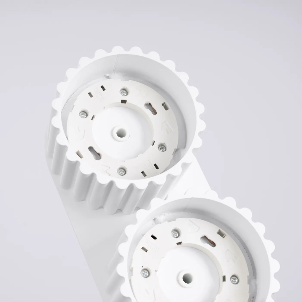 Stropné svietidlo Aura, 2x biele hliníkové tienidlo, (6 cm)