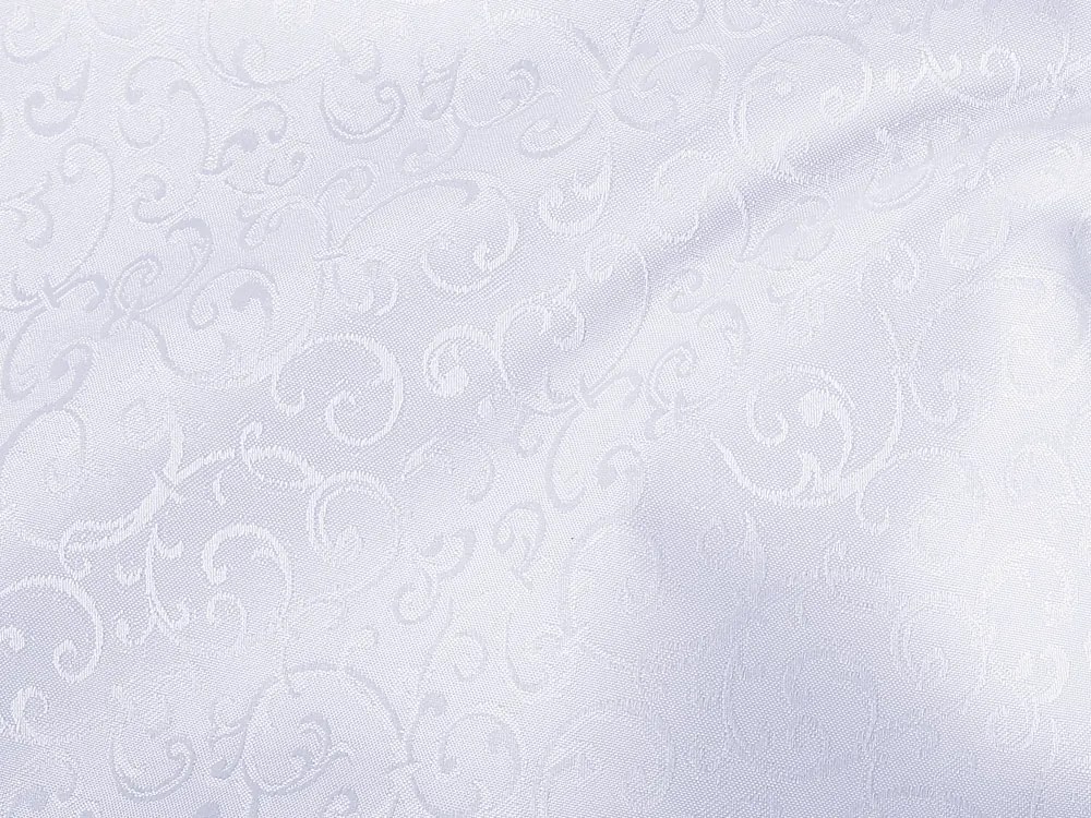 Biante Teflónový behúň na stôl TF-078 Ornamenty - studená biela 20x180 cm