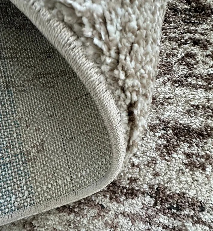 Koberec Mosso 8252 béžový shaggy – obdĺžnikový, vlas 20 mm Rozmer: 240x330 cm