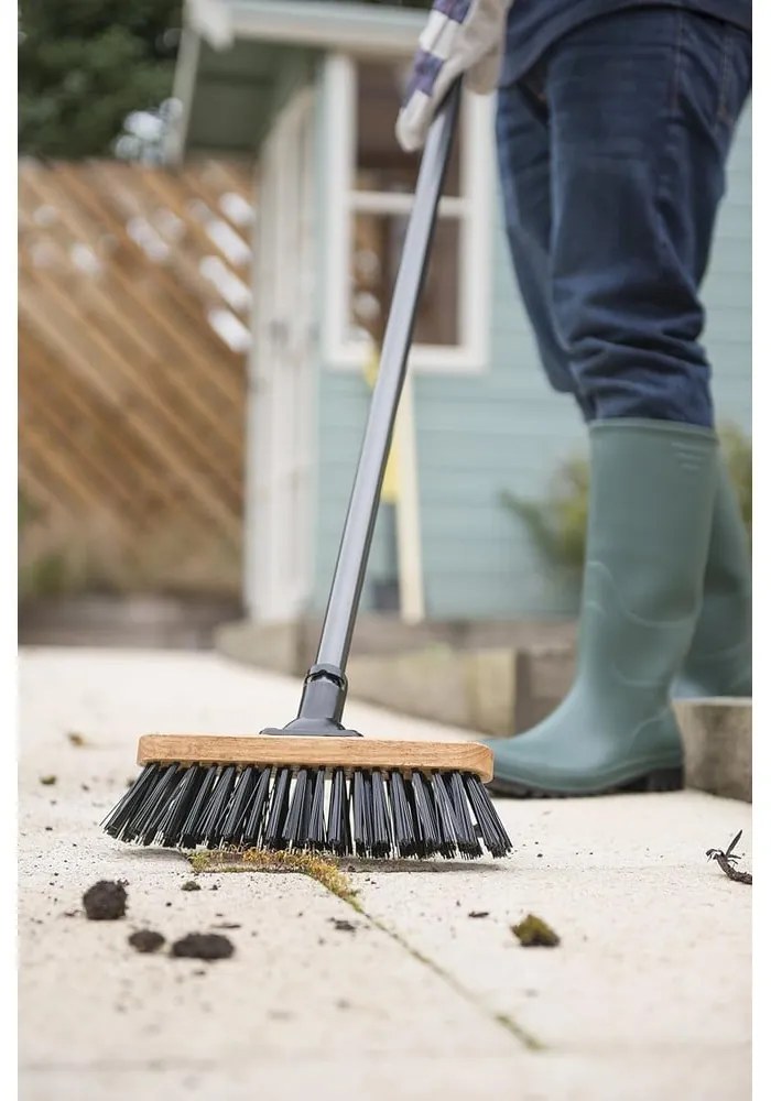 Čierny zmeták Addis Essentials