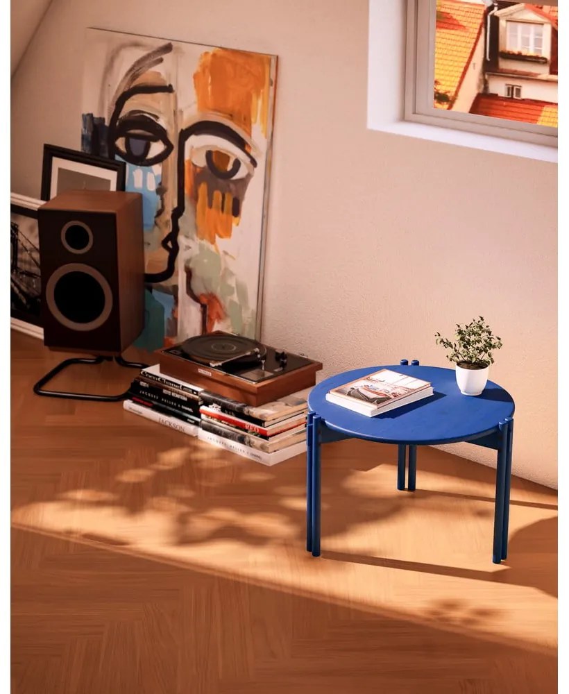 Modrý okrúhly konferenčný stolík z borovicového dreva ø 60 cm Sticks – Karup Design