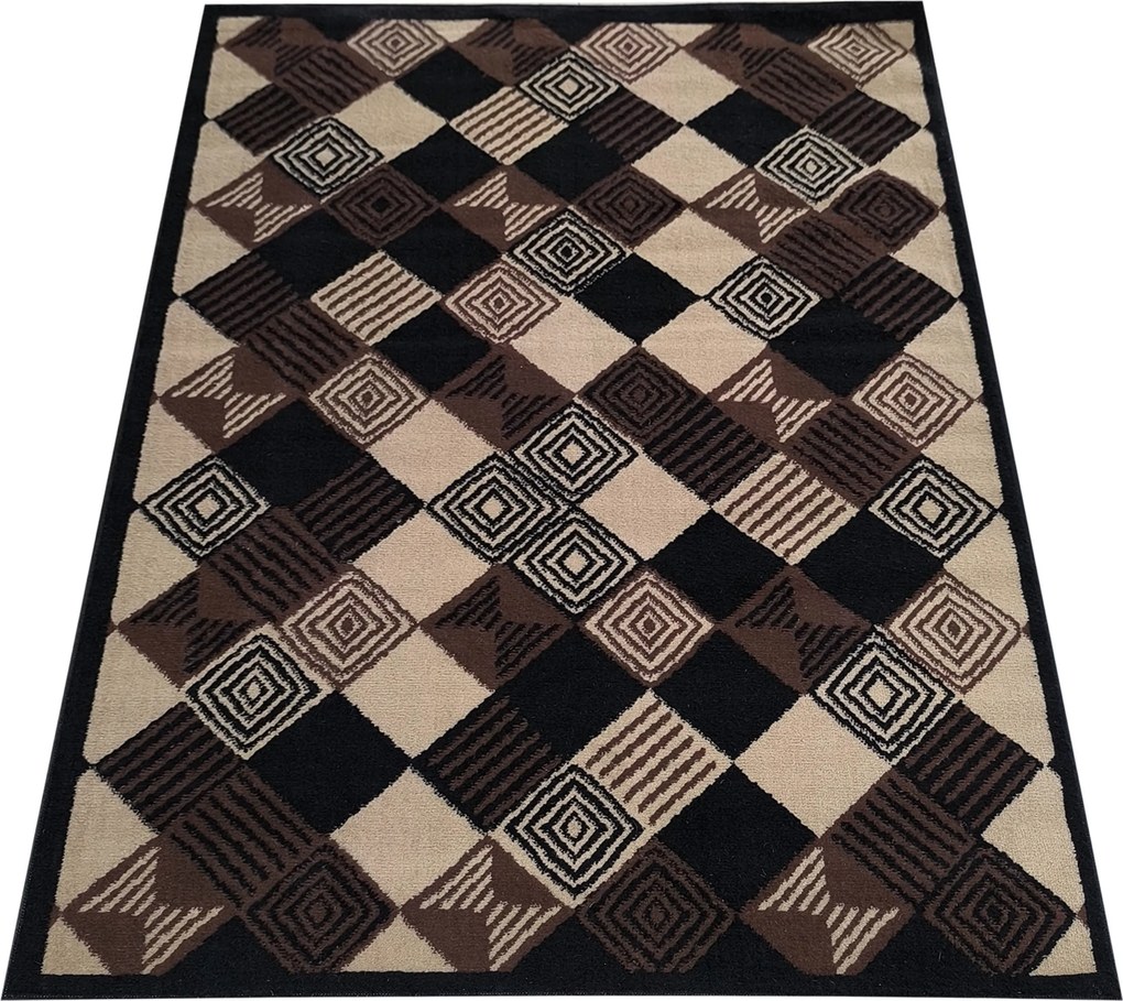 Koberec s geometrickým vzorom Alfa 17 – hnedá, béžová, čierna Rozmer: 60x100 cm