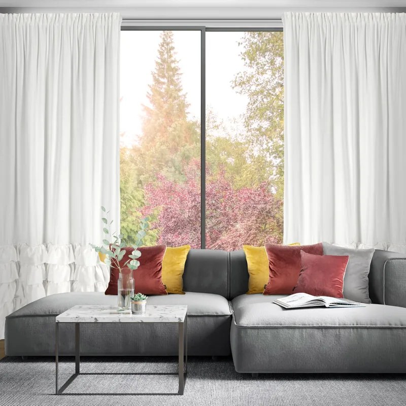 Dekorstudio Luxusný záves CARLI na pásku s volánikmi a trblietavým pásom kryštálov - biely Rozmer závesu: 140x250cm