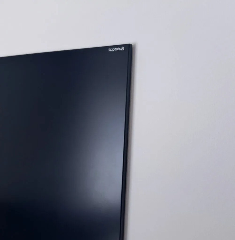 Toptabule.sk BRTCB Bezrámová tabuľa na magnetky ČIERNA 100x40-cm