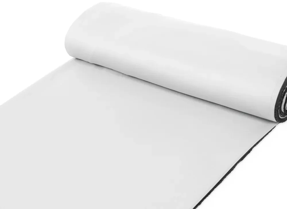 Biante Zatemňovací záves Blackout BKU-112 Dymovo biely - šírka 270 cm 270x210 cm