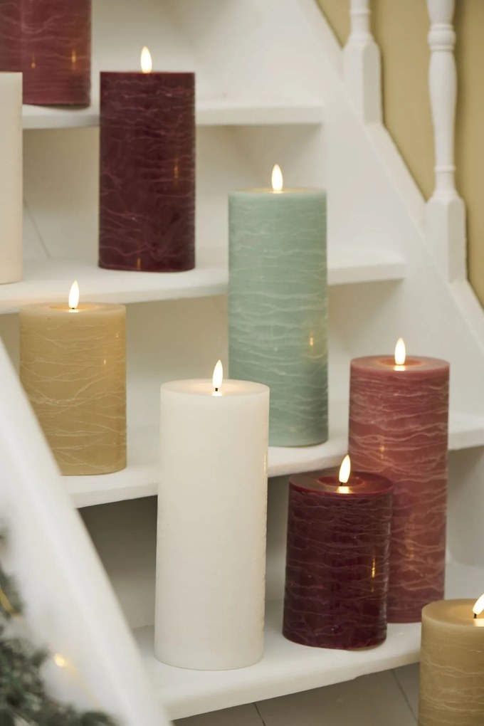 Ib Laursen LED sviečka Pillar Dark Red 15 cm