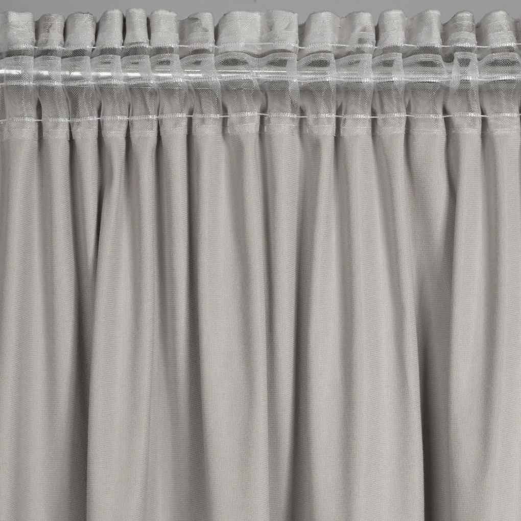 ZATEMŇOVACÍ ZÁVES NA PÁSKE RAJA 140X270 CM VZOROVANÁ