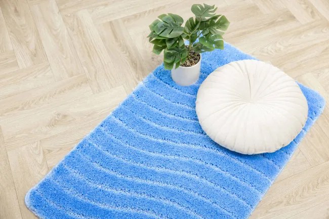 Kúpeľňový koberček Sara svetlomodrý, vlny