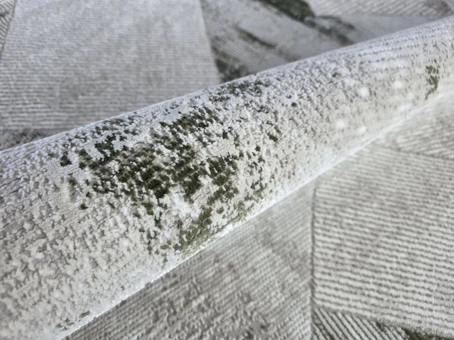 DC Koberec Exclusive 393 krémová zelená Rozmer: 240×330 cm