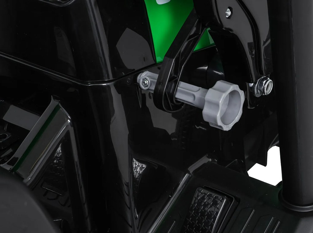 Ramiz MEGA Traktor D68 s prívesom zelený