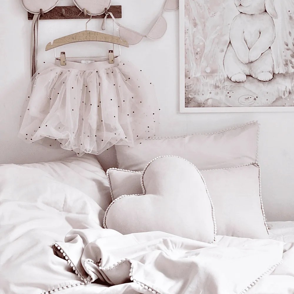 Boho obdĺžnikový vankúš s bublinkami púdrovo ružová 35x60cm