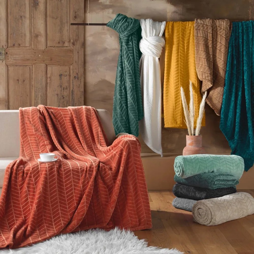 Čierny prehoz z mikroflanelu 180x220 cm Arya – douceur d'intérieur