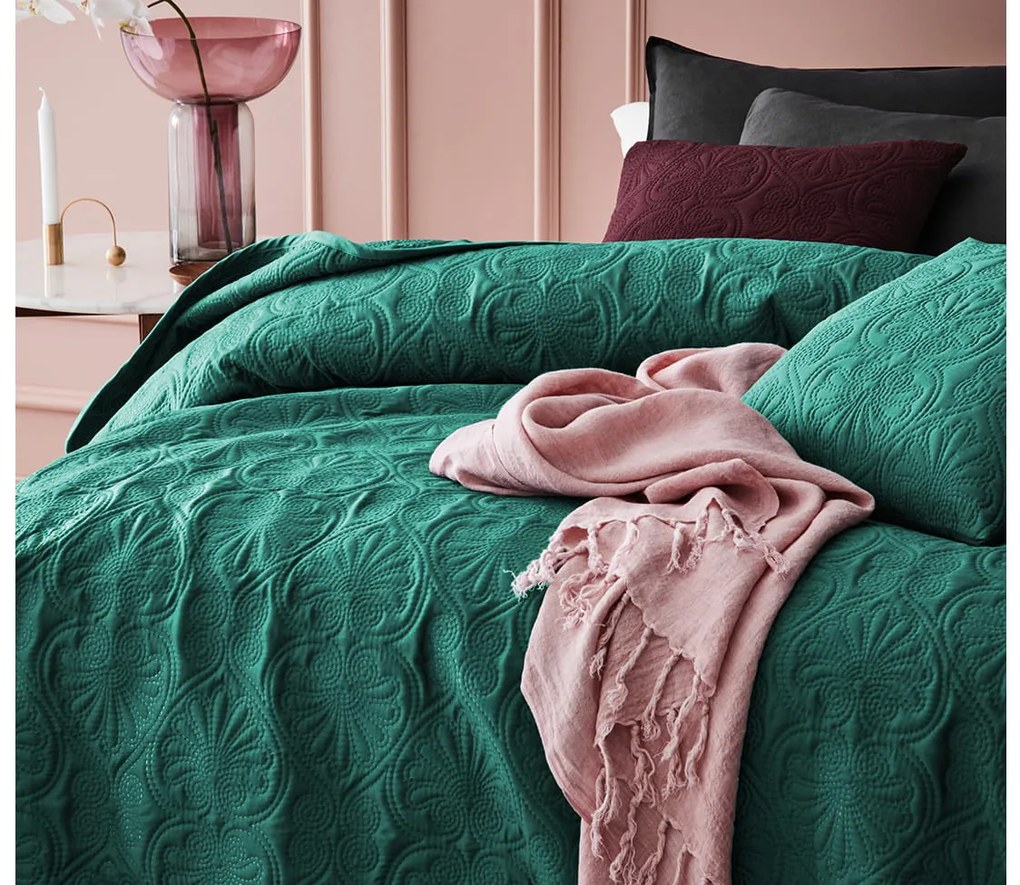 Room99 Prehoz na posteľ Prešívaný LEILA Farba: Krémová, Veľkosť: 220 x 240 cm