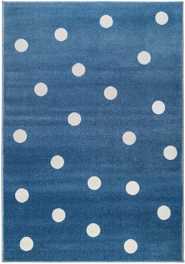 Modrý koberec s bodkami KICOTI Peas, 80 × 150 cm