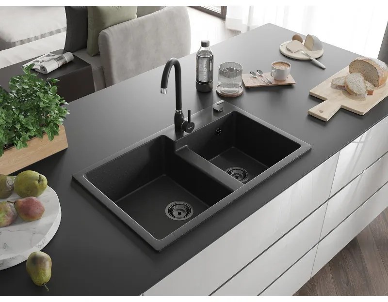 Mexen Tomas, granitový drez 800x500x190 mm, 2-komorový a čierna batéria Telma, čierna-strieborná metalíza, 6516-73-670200-70-B