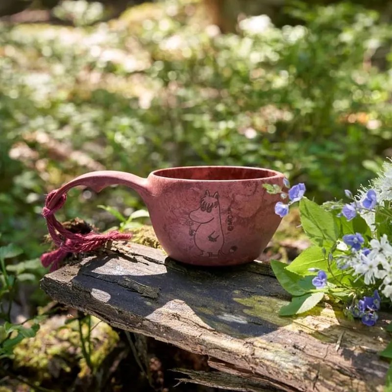 Hrnček kuksa Kupilka Snorkmaiden 0,12l, červený