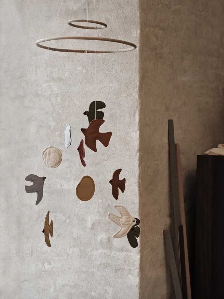 Ferm Living Závesný kolotoč Swif Bird Multi